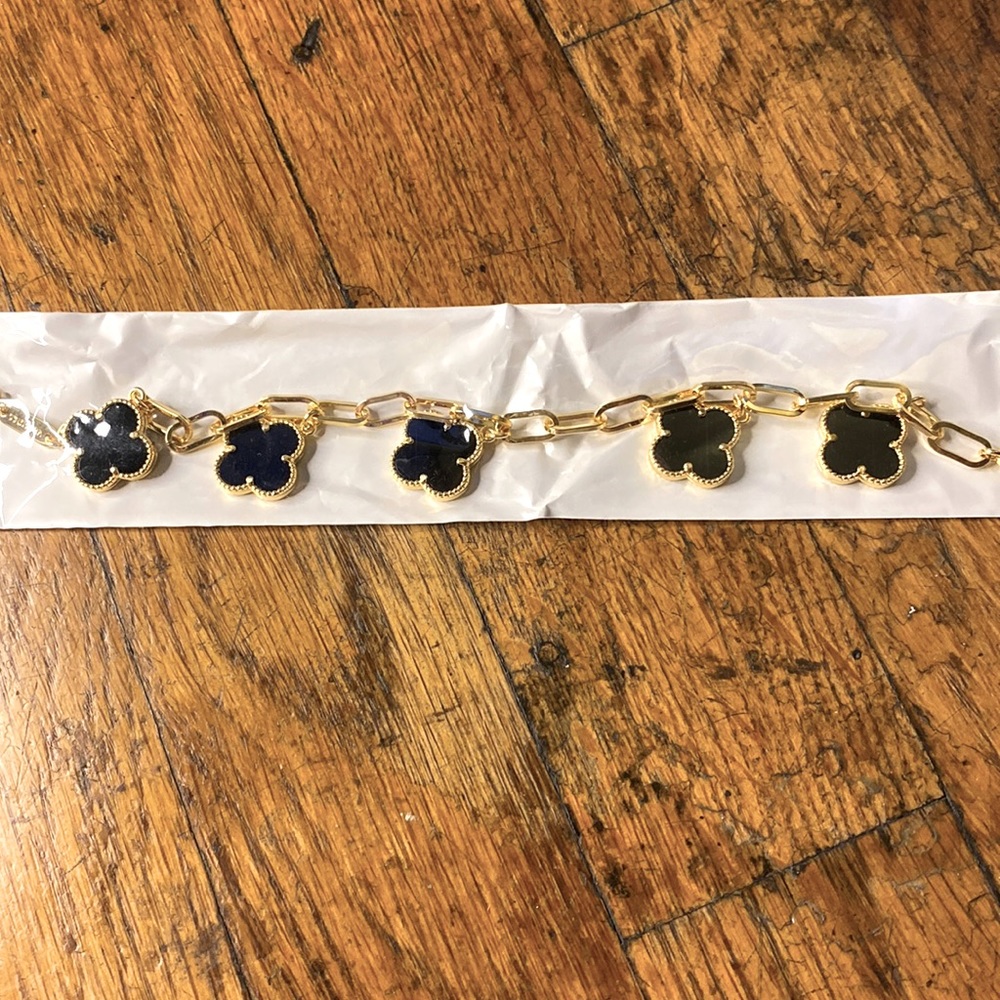 clover paper clip bracelet, fashion jewelry